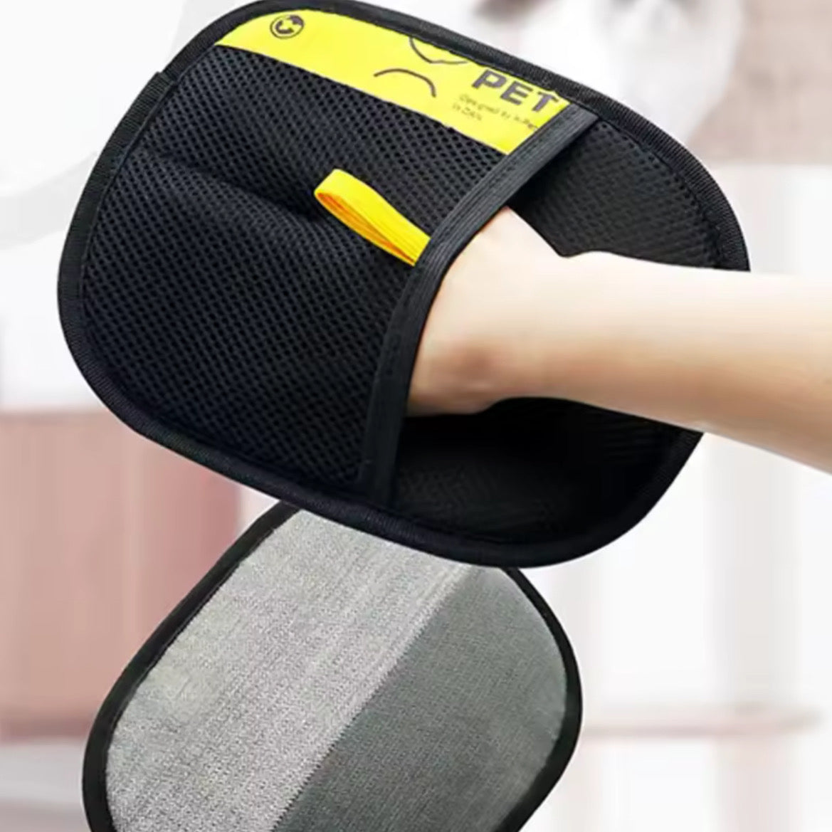 Fellpflege-Handschuh